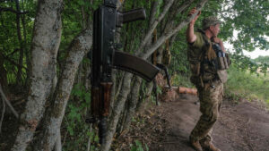 Blisko 100 osób z Ukrainy zatrzymanych podczas próby ucieczki przed powołaniem do wojska