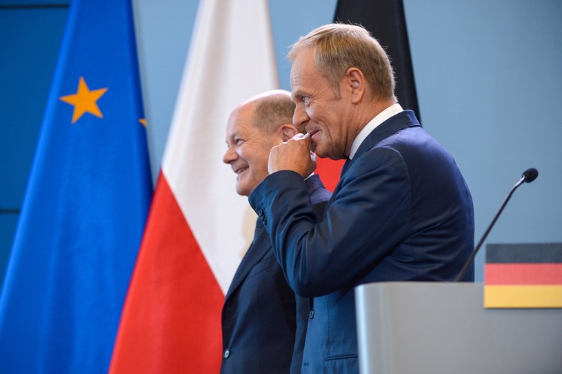 Przyjaciele w polityce: Tusk i Scholz w kontekście cen politycznych relacji