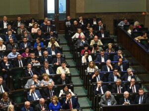 Sejm odrzuca wniosek Senatu dotyczący neosędziów w nowej KRS - decyzja posłów