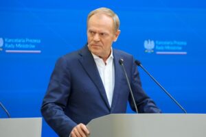 Donald Tusk stał się ofiarą własnego podstępu