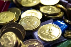 Prawie co piąty Polak zainwestował w kryptowaluty