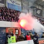 Oryginał: Media: Kibole się doigrali. Wielka kara po burdach na polskim stadionie Przeredagowany, unikalny tytuł: Media: Surowa sankcja dla chuliganów po zamieszkach na polskim stadionie