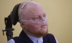 Krasoń: Zniesienie pułapki rentowej i wprowadzenie asysty osobistej sposobem na wzrost zatrudnienia osób z niepełnosprawnościami