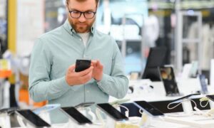 Wynajem elektroniki coraz popularniejszy wśród Polaków – nie chodzi już tylko o samochody