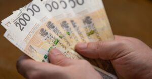 Sprawdź, kto otrzyma 3500 zł dopłaty dla gospodarstw domowych w 2025 roku – warunki i zasady składania wniosków