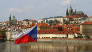 Czescy wyborcy wciąż niepewni – to oni przesądzą o wyniku głosowania