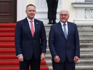 Niemiecki magazyn ujawnia nowe fakty: Nawrocki miał zabiegać w Berlinie o reparacje