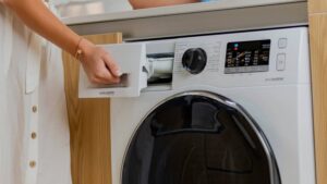 Tryb z pralki, który podbija koszty energii. Sprawdź, jak obniżyć rachunki za prąd