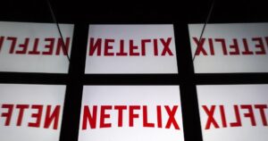 Oczyszcz swoje konto na Netflix i zresetuj ustawienia. Skuteczny sposób na eliminację intruzów