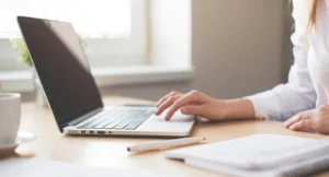 Jak Polacy podchodzą do krótszego tygodnia pracy? Zaskakujące rezultaty badania