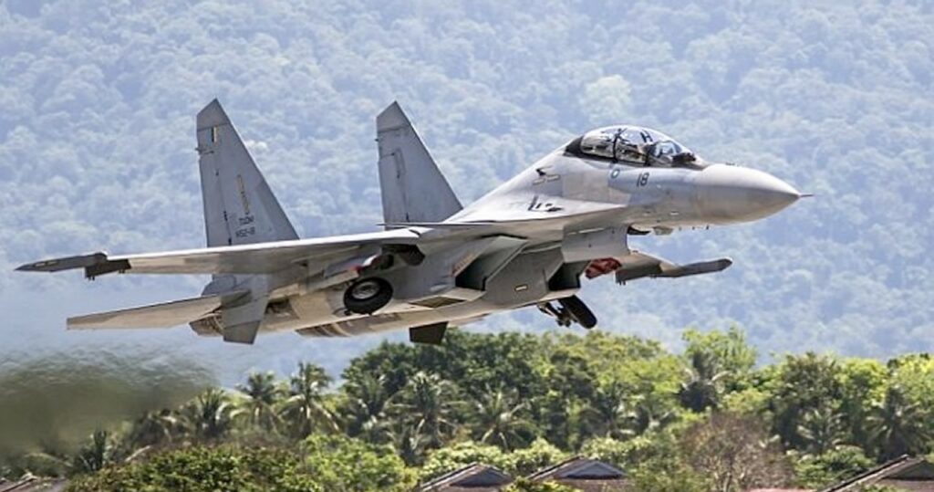 Po raz pierwszy samolot USA zatankował rosyjskie myśliwce w powietrzu