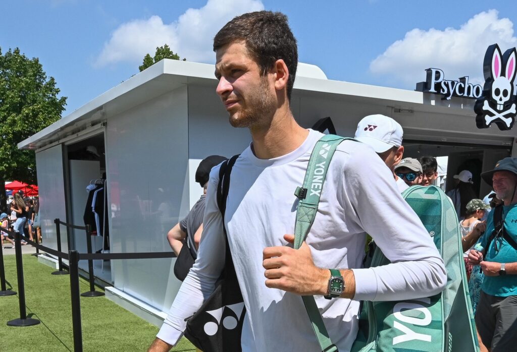 "Ojciec Hurkacza ujawnia przyczyny problemów zdrowotnych tenisisty"