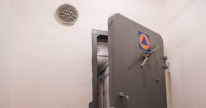 Polska ma szansę na szybszą budowę schronów. Wiceminister MSWiA podaje rozwiązanie