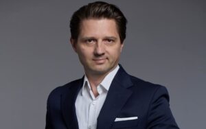 Gospodarka odlicza czas lub Gospodarczy czas na wyczerpaniu lub Czas gospodarczy przyspiesza lub Ekonomiczny zegar w ruchu lub Ostatnie minuty dla gospodarki lub Ekonomiczny czas nieubłaganie płynie